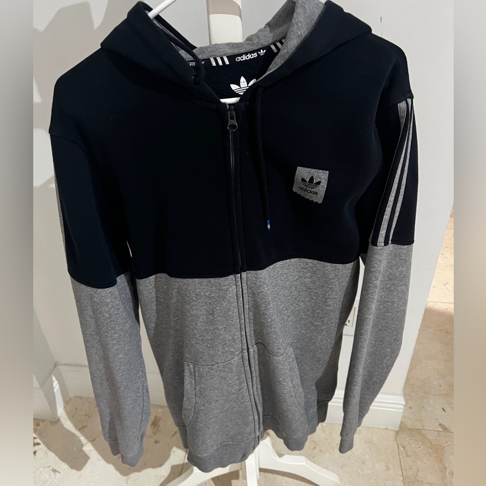 Adidas sweatshirt Size M